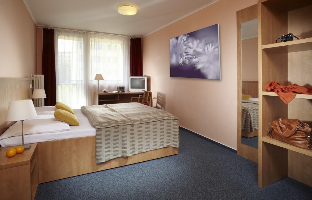 Hotel Areal Repy Prag